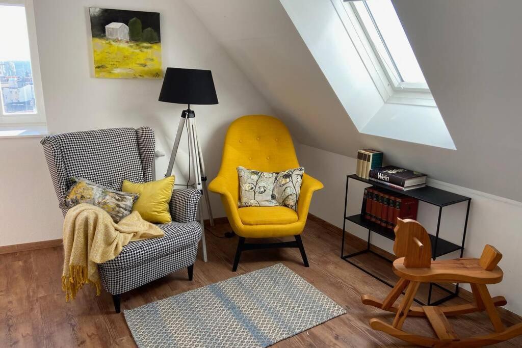 Terrassen Appartement Ueber Den Daechern Von Krems Exteriör bild