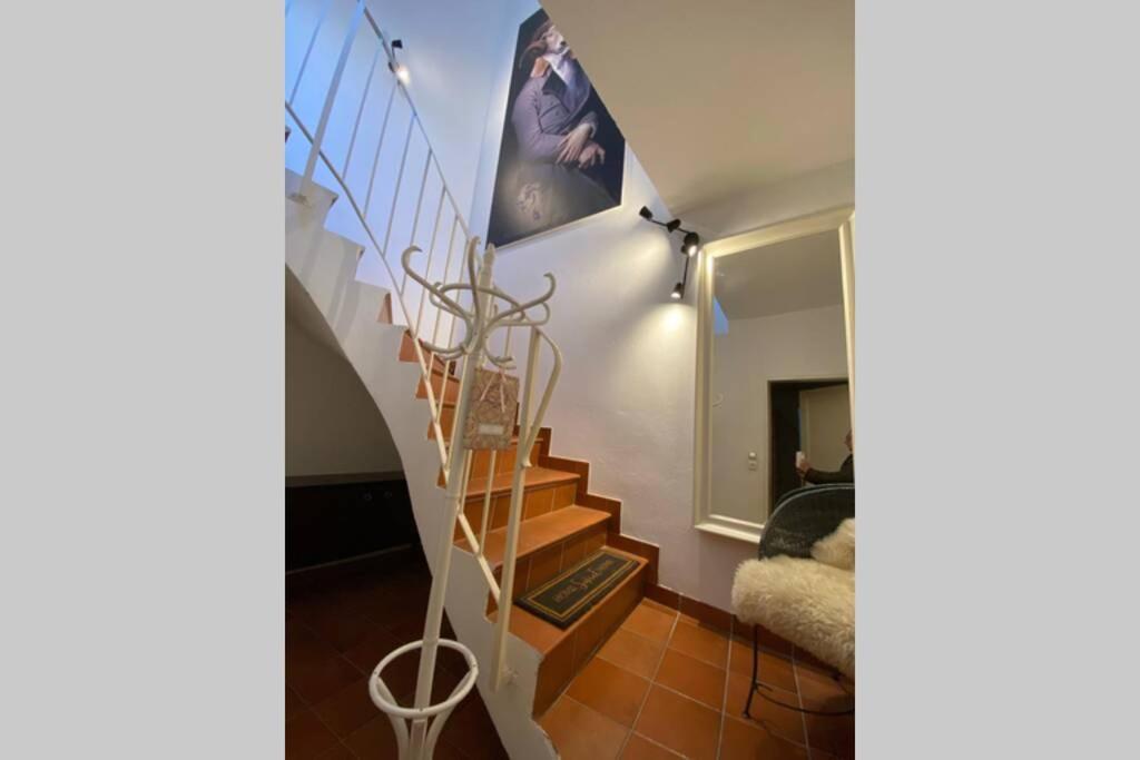 Terrassen Appartement Ueber Den Daechern Von Krems Exteriör bild