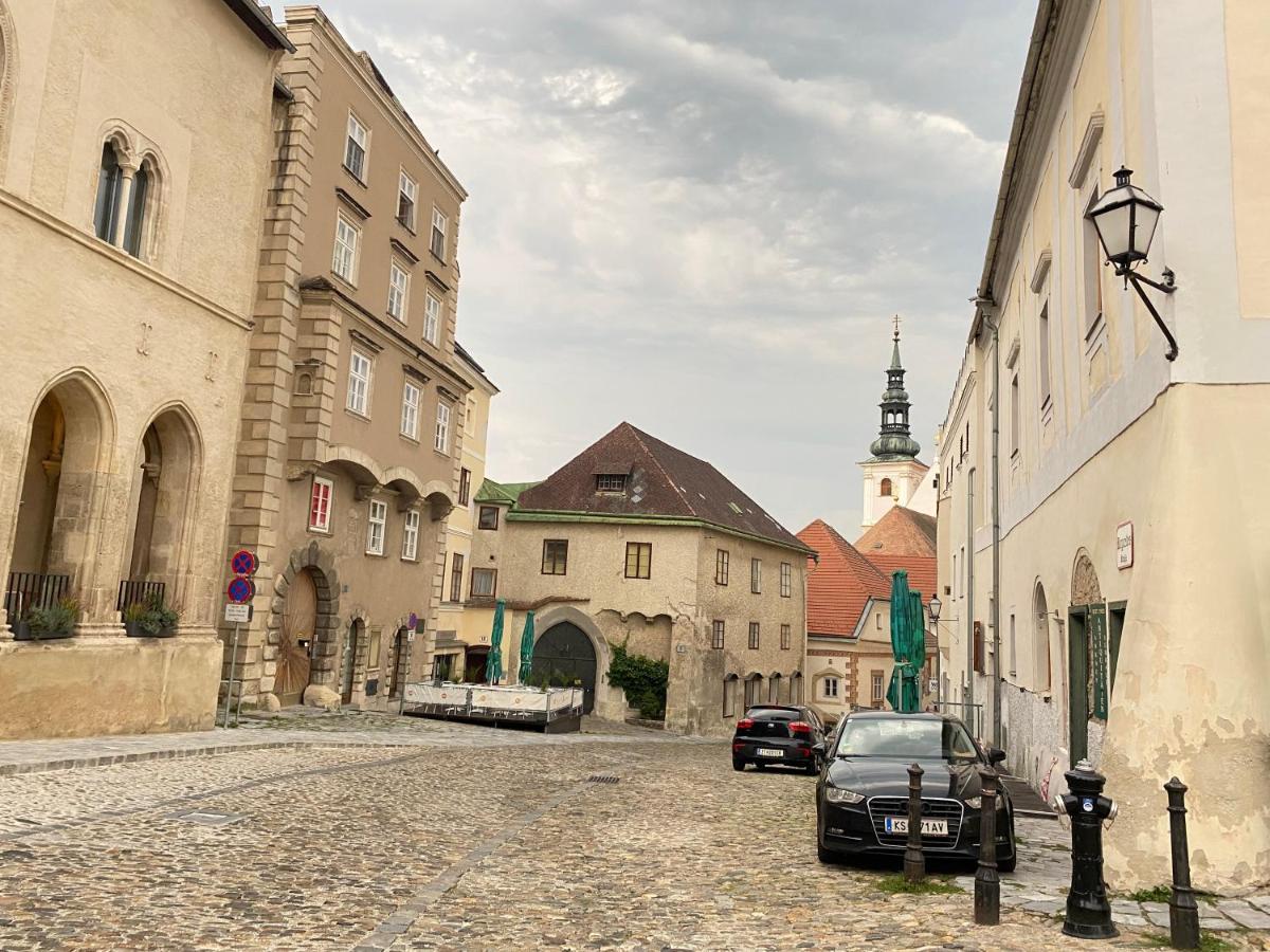 Terrassen Appartement Ueber Den Daechern Von Krems Exteriör bild